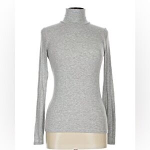 Wilfred Light Gray Mock Neck